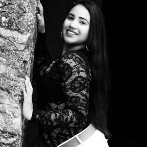 Meet your Posher, Dalila